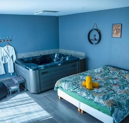 Love Room - La Parenthese Saint-Bauzille-de-la-Sylve エクステリア 写真